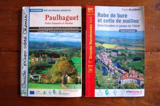 Robe de bure et Cotte de mailles, 9 daagse rondwandeling   Robe de bure et Cotte de mailles, 9 daagse rondwandeling